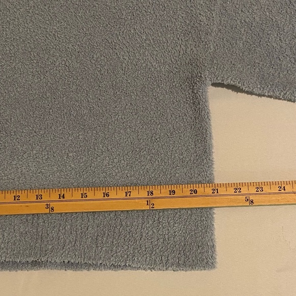 Stars Above Sz M Baby Blue V-Neck Cropped Fuzzy Sweater - Picture 4 of 7